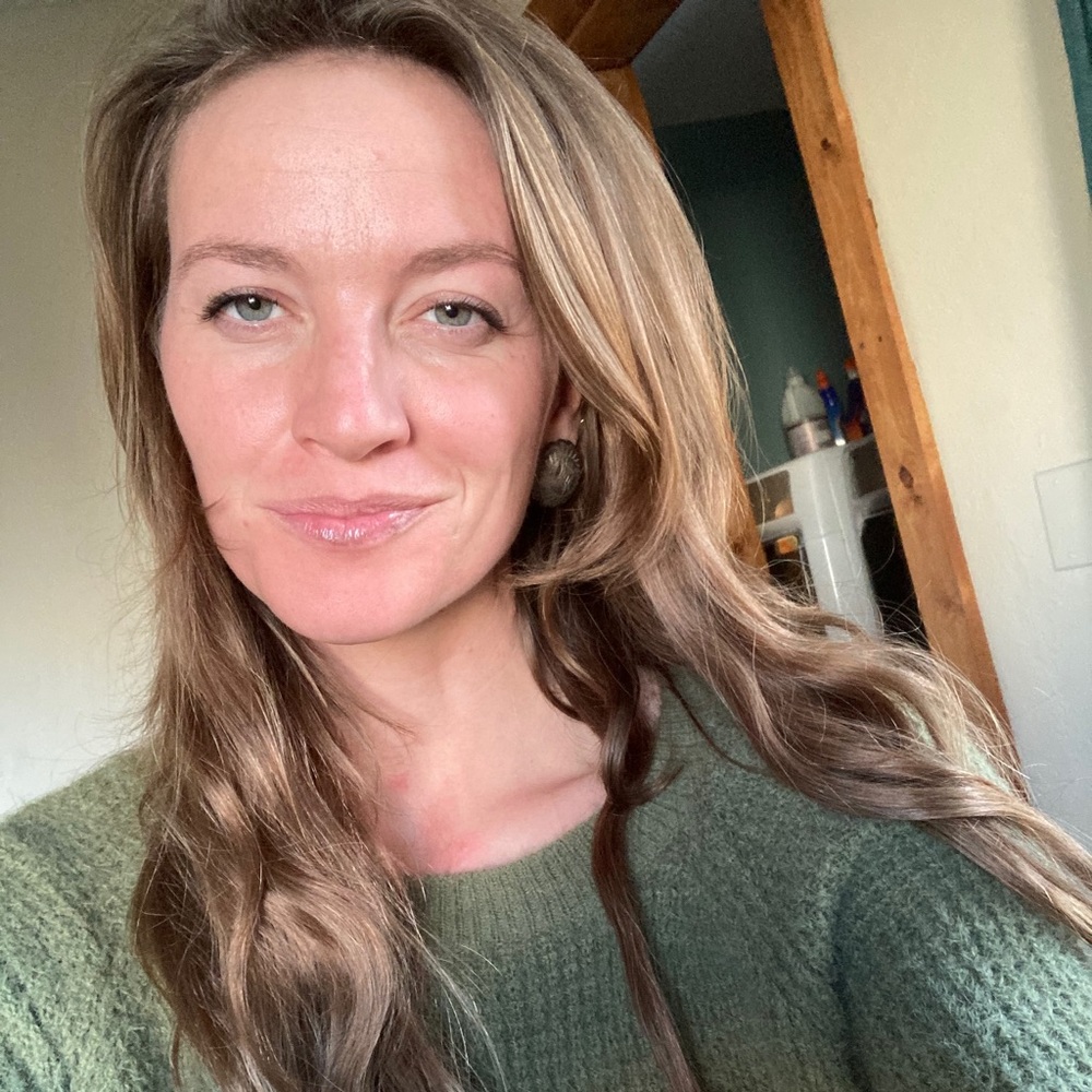 Meet your Posher, Thea